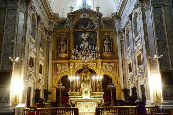 ノートル ダム デ ターブル